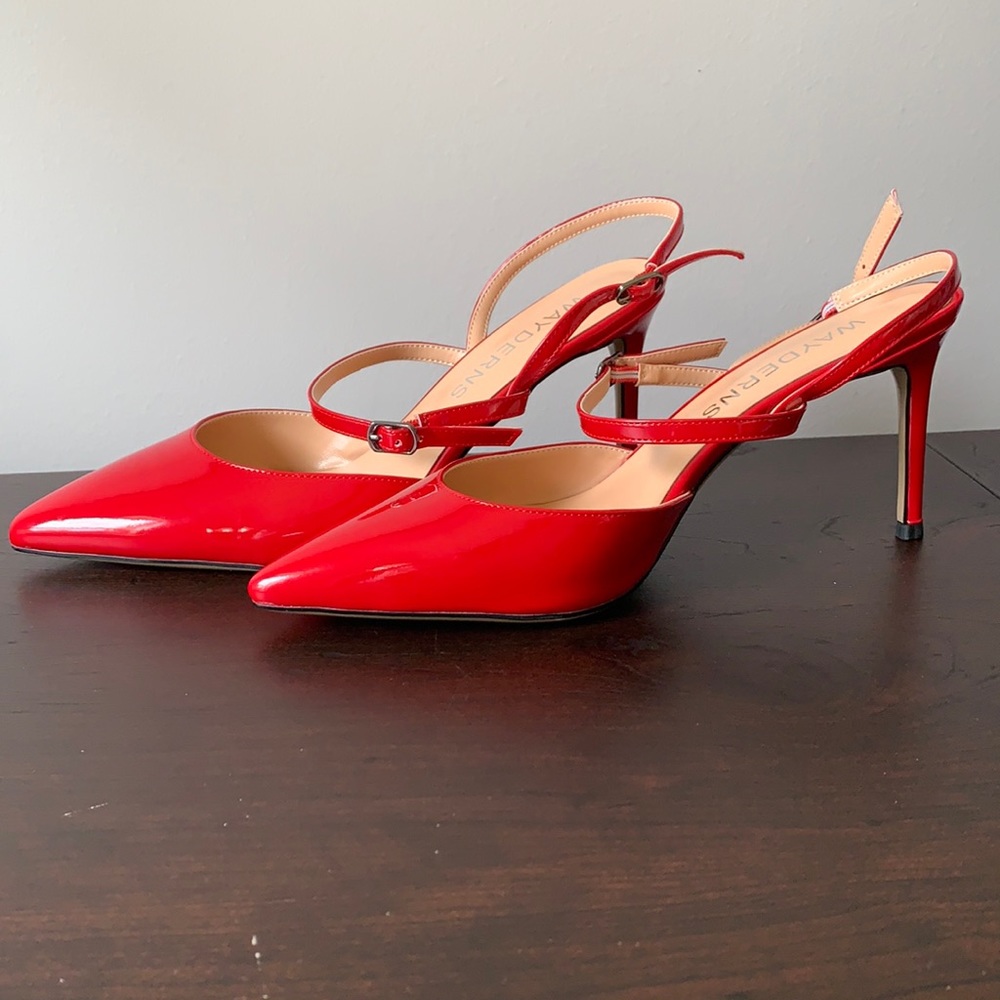 Red pumps